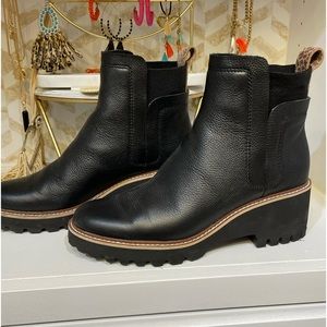 Dolce Vita | Women’s 8.5 Black Chelsea Combat Boots